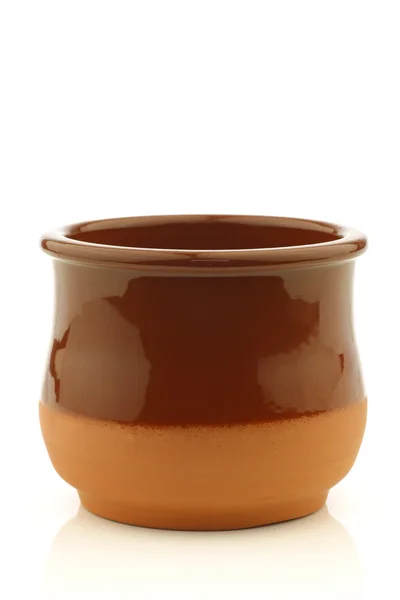 Små tomma keramiska potten att sätta Oliver eller andra snacks i — Stockfoto
