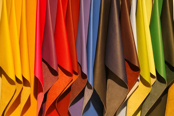 Muestras de cuero de colores brillantes —  Fotos de Stock