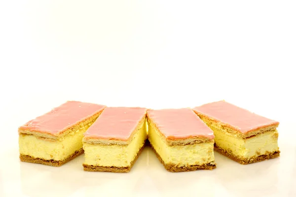 Four Dutch cakes called "Tompouce" — Stock Photo, Image