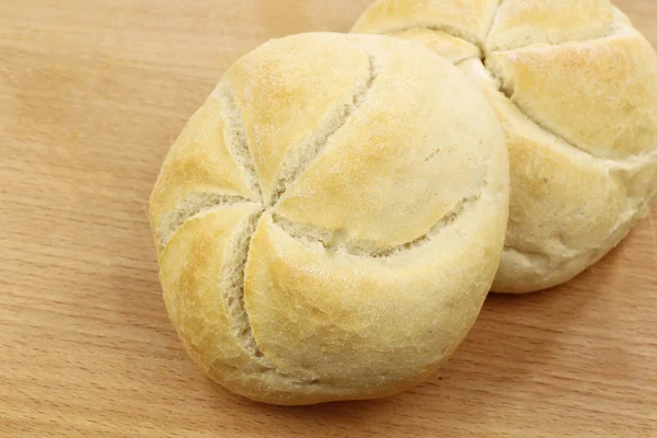 A pair of freshly baked kaiser rolls — Stock Photo, Image