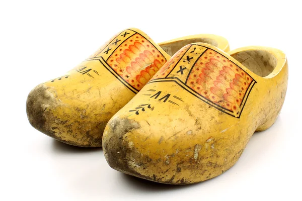 Traditionella holländska gul trä skor — Stockfoto