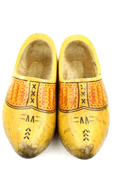 Пара традиционных голландских желтых деревянных туфель — стоковое фото