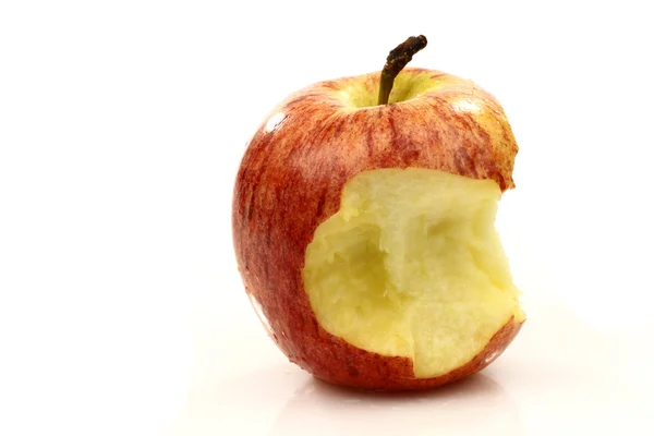 Sebagian dimakan apel — Stok Foto