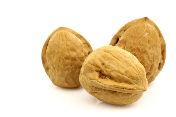 Три вкусных грецких ореха — стоковое фото