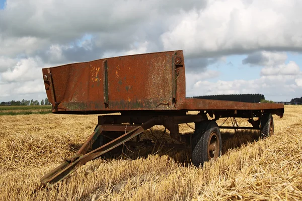 Very old metal hay cart — Stock Photo, Image