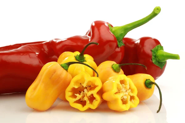 Sladké a pálivé papriky — Stock fotografie