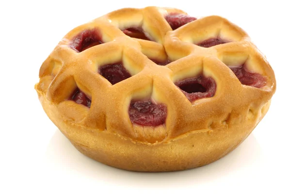 Small freshly baked cherry pie — Stock Photo, Image