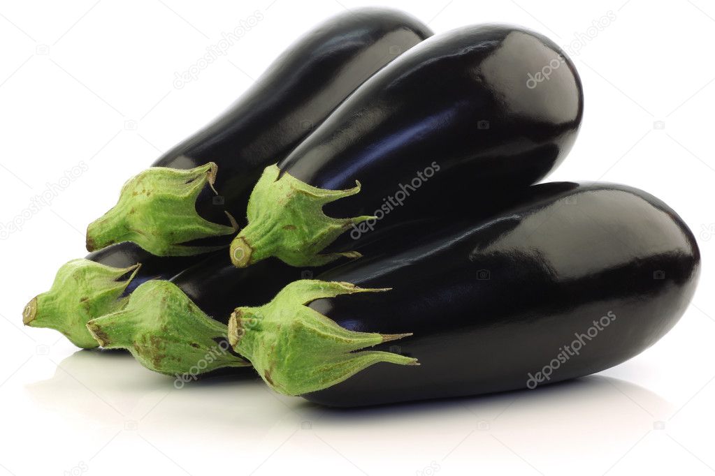 Fresh aubergines