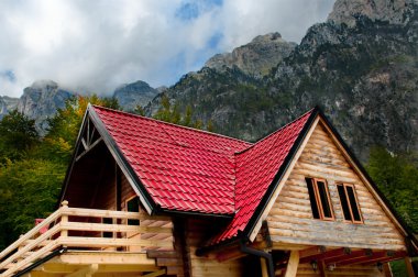 valbona Nehri - Alp Ahşap evin yakınında Arnavutluk