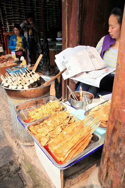 Vendedor de comida chinesa de rua — Fotografia de Stock