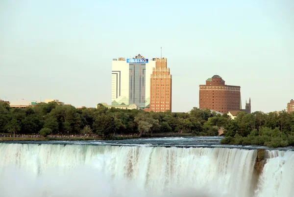 Niagarafälle und Casino — Stockfoto