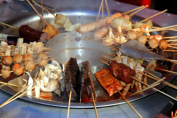 中国传统 dtreet 食品 — 图库照片