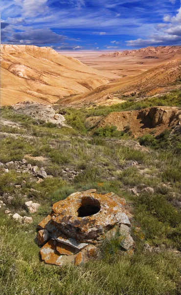 Bergen landschap canyon van de in de ustyurt — Stockfoto