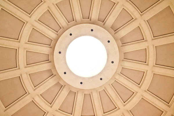 円形のドーム型の屋根 — ストック写真