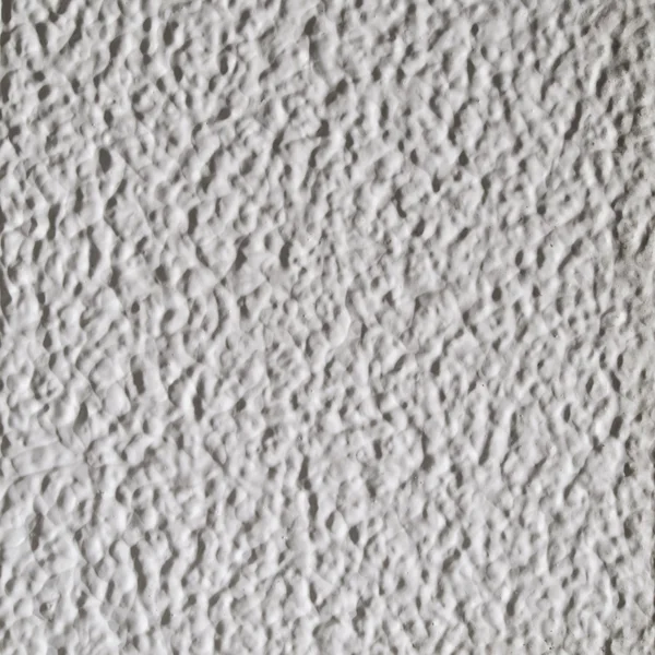 Bílá omítnutá stěna — Stock fotografie