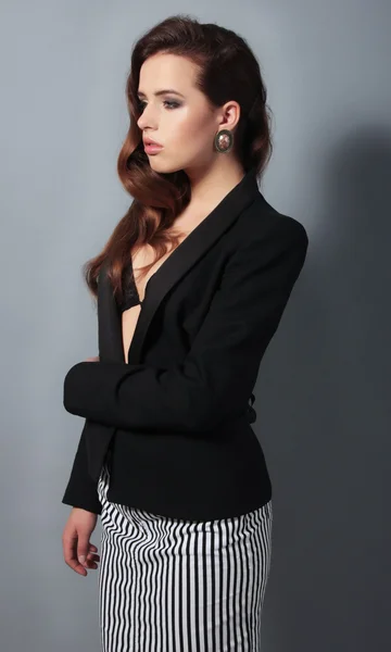 Retrato de mujer de negocios modelo de moda gorgeus con hai increíble —  Fotos de Stock