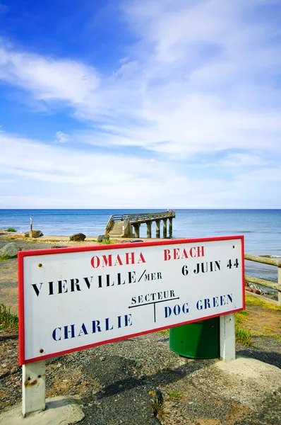 Omaha beach wojny światowej Normandii lokalizacji szyld vierville sur — Zdjęcie stockowe