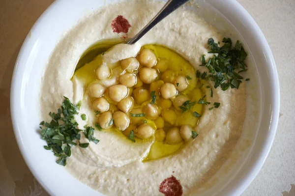 A plate of hummus — Stock Photo, Image