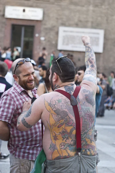 Participantes no orgulho gay 2012 de Bolonha — Fotografia de Stock