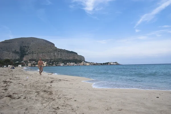 Pláž mondello, palermo, Sicílie — Stock fotografie