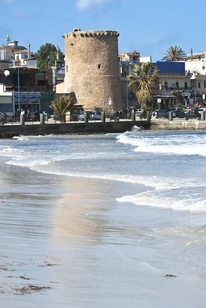 Torre velha na praia de Mondello — Fotografia de Stock