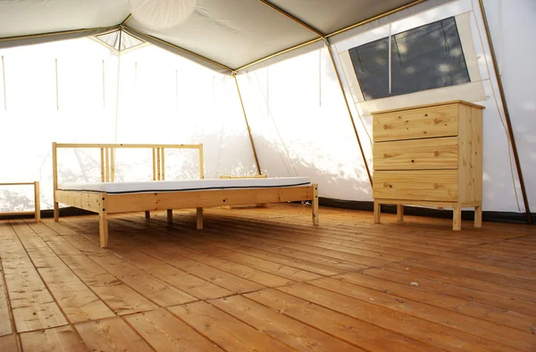 Wewnątrz duży luksusowy namiot — Zdjęcie stockowe