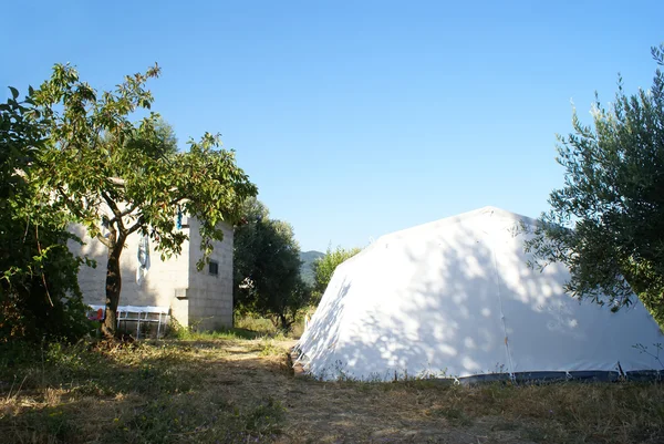 Büyük kamp çadırı — Stok fotoğraf