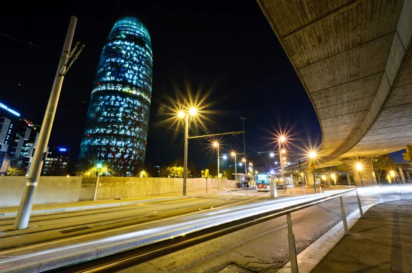 Torre agbar gece manzarası. Barcelona, İspanya.