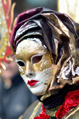 Venedik Karnavalı renkli sanatsal maskeler