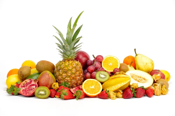 Свежие тропические фрукты — стоковое фото