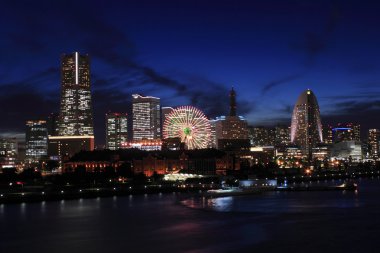 minatomirai gece görüş