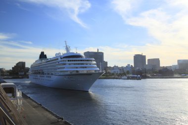 cruise gemi yokohama osanbashi iskelede