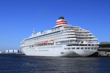 cruise gemi yokohama osanbashi iskelede