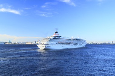 cruise gemi yokohama osanbashi iskelede