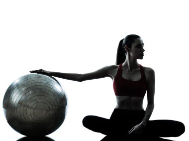 kadın egzersiz fitness ball