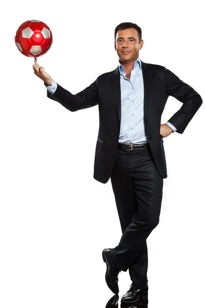 Один бізнесмен грає в жонглювання футбольний м'яч — стокове фото