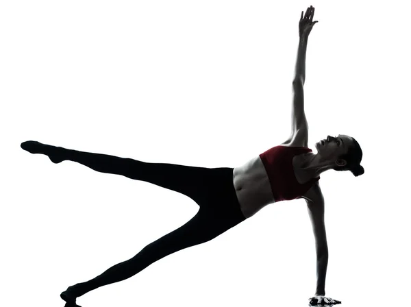 Woman exercising yoga — Stock Photo, Image