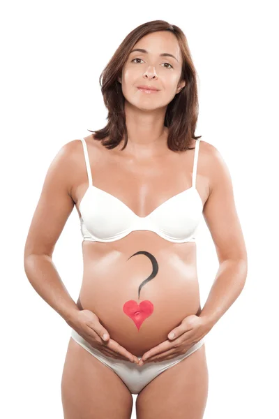 Hamile kadını karnından çizilmiş kalp — Stok fotoğraf