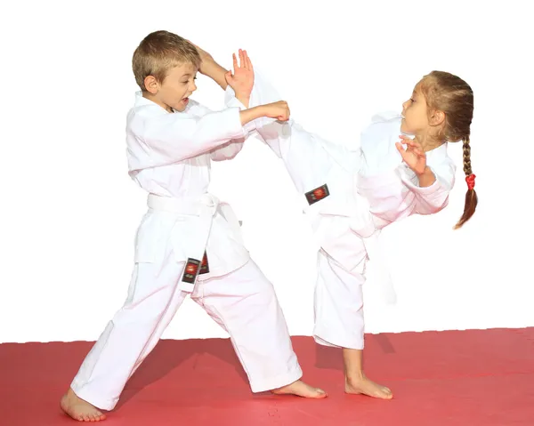 Dobra dzieci karate — Zdjęcie stockowe