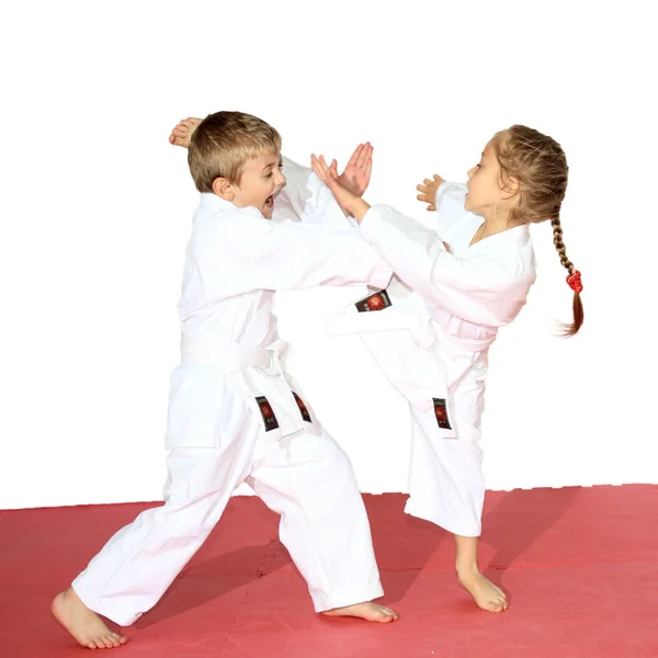 Goede kinderen karate — Stockfoto