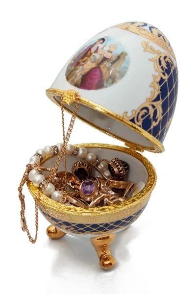 Jajko Biżuteria złota ozdoby — Zdjęcie stockowe