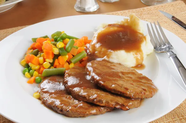 Salisbury steak dinner — Stock Photo, Image