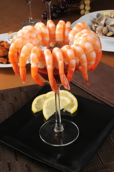 Shrimp cocktail with steeamed clams — Stock Photo, Image