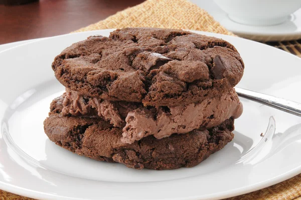 stock image Dark chocolate ice cream sandwich