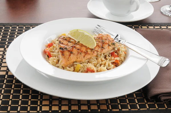 Salmon with lime and rice — Stock Photo, Image