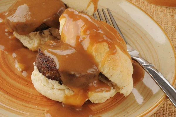 Biscuits iwth sausageand gravy — Stock Photo, Image