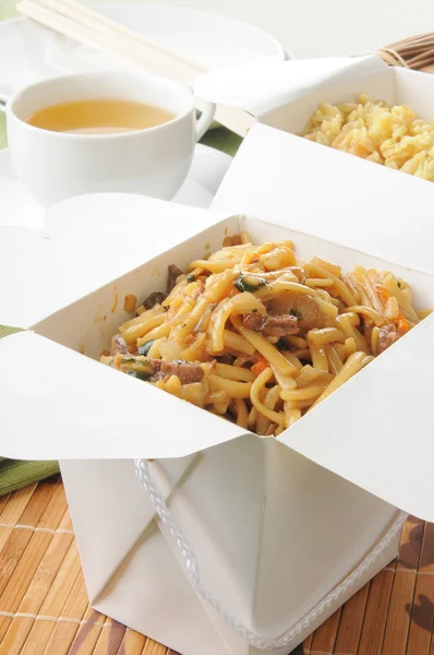 Beef lo mein — Stock Photo, Image