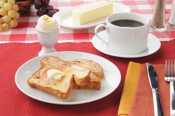 Skořicové toast s vejcem 3 minuty — Stock fotografie