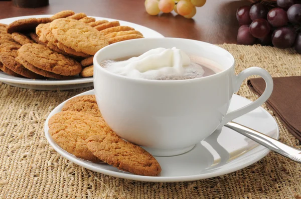Cookies and hot chocolate — Stock Photo, Image