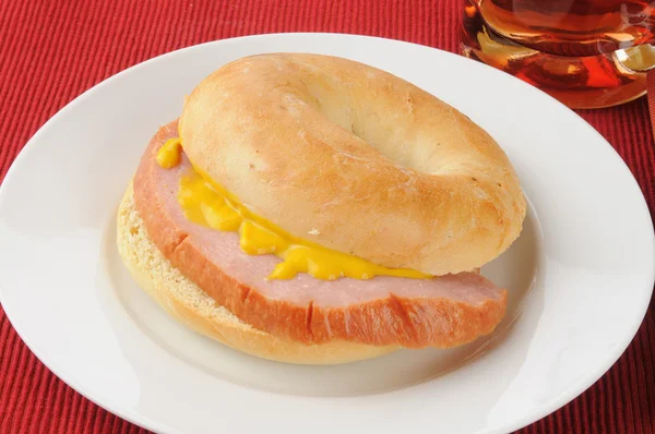 Ham sandwich on a bagel — Stock Photo, Image